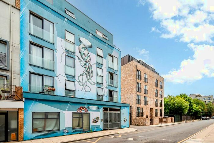 2 Bedroom Apartment To Rent In Mowlem Street, Bethnal Green, E2