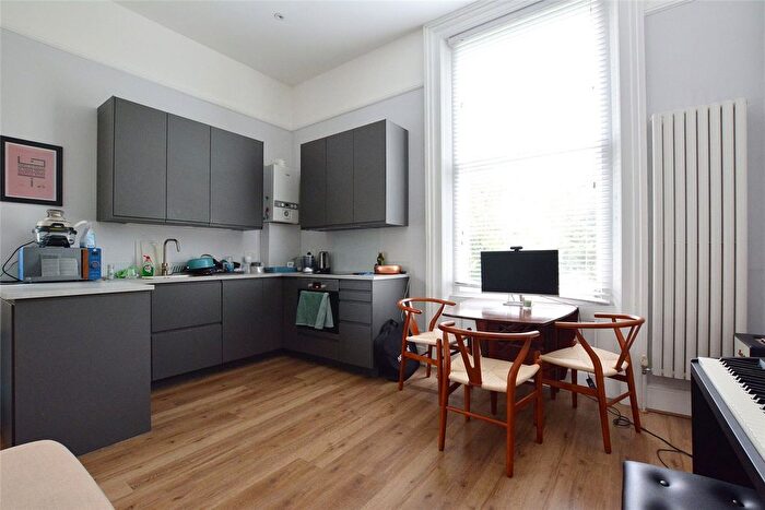 1 Bedroom Flat To Rent In Lewisham Hill, London, SE13