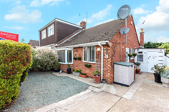 2 Bedroom Semi-Detached Bungalow For Sale In Pendered Road, Wellingborough, NN8