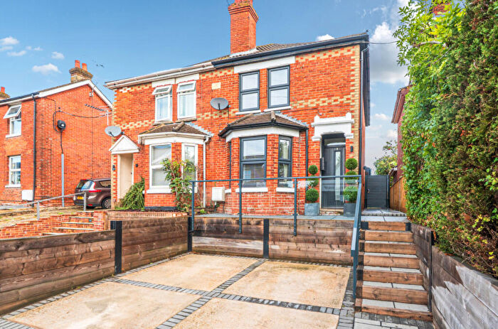 3 Bedroom Semi-Detached House For Sale In Ringwood Road, Totton, Southampton, Hampshire, SO40