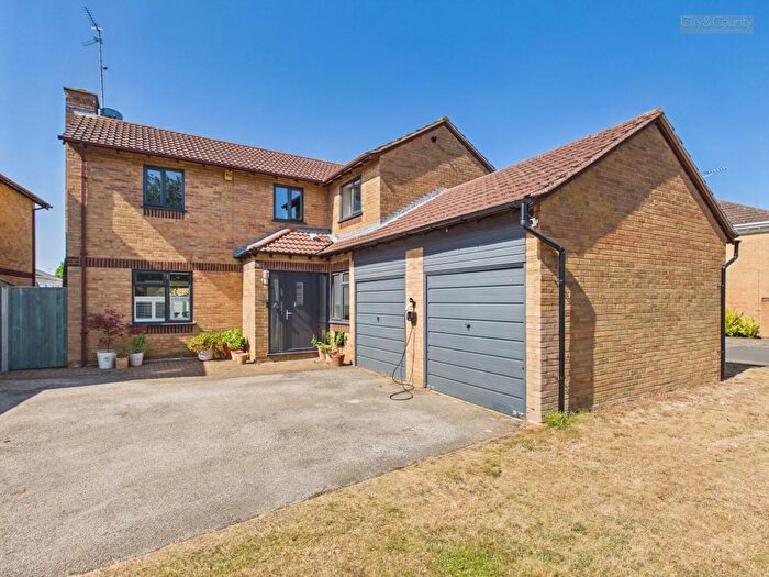 4 Bedroom Detached House For Sale In Sebrights Way, Bretton, Peterborough, PE3