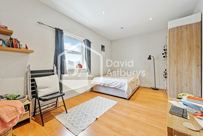 Apartment To Rent In Park Road, Crouch End, London, N8