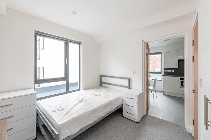 1 Bedroom Flat To Rent In West Street, Bristol, BS2