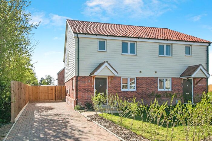 2 Bedroom Semi-Detached House For Sale In Spalding Way, Chelmondiston, Ipswich, IP9