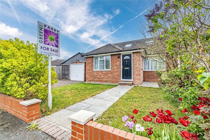 5 Bedroom Bungalow For Sale In Foxlake Road, Byfleet, West Byfleet, Surrey, KT14