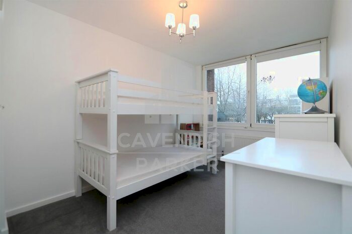 3 Bedroom Flat To Rent In Twyford Street, Islington, London, N1