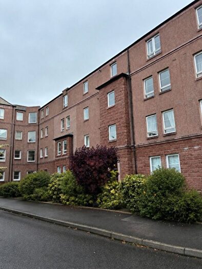 2 Bedroom Flat To Rent In West Savile Gardens, Grange, Edinburgh, EH9