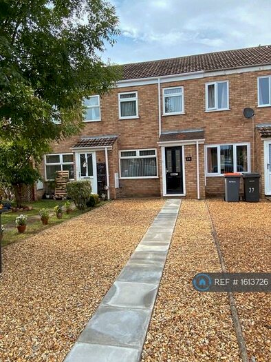 2 Bedroom Terraced House To Rent In Crediton Close, Bedford, MK40