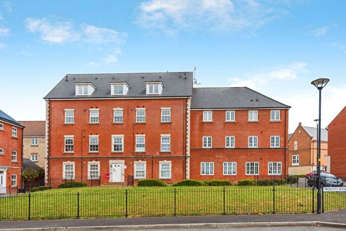 2 Bedroom Flat For Sale In Dyson Road, Swindon, SN25