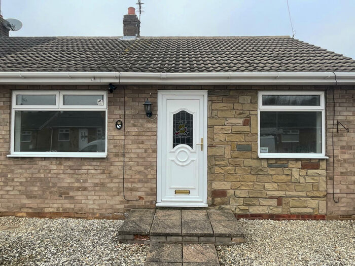2 Bedroom Bungalow To Rent In Sextant Road, Hull, Yorkshire, HU6