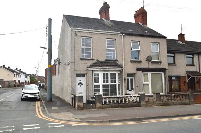 3 Bedroom End TownHouse For Sale In Lough Road, Lurgan, BT66