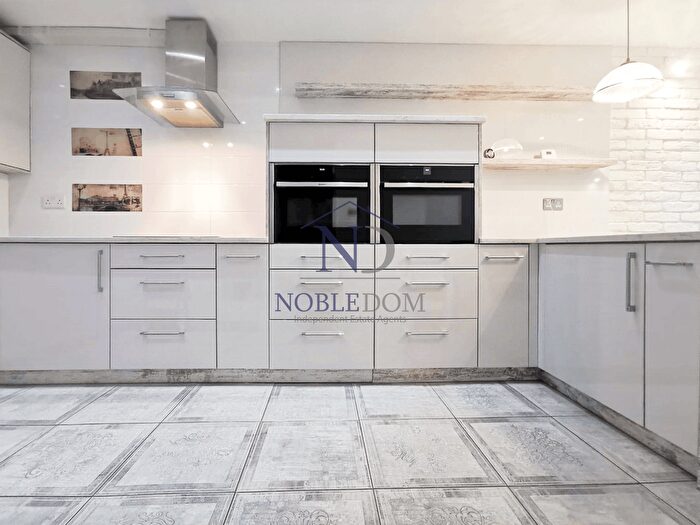 2 Bedroom Flat To Rent In Marnham Crescent, UB6