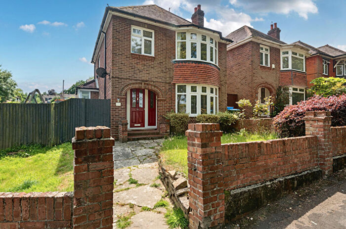 3 Bedroom Detached House For Sale In Eynham Avenue, Southampton, Hampshire, SO19