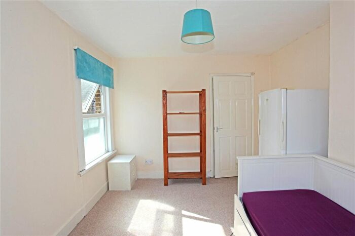 Apartment To Rent In Hoe Street, London, E17