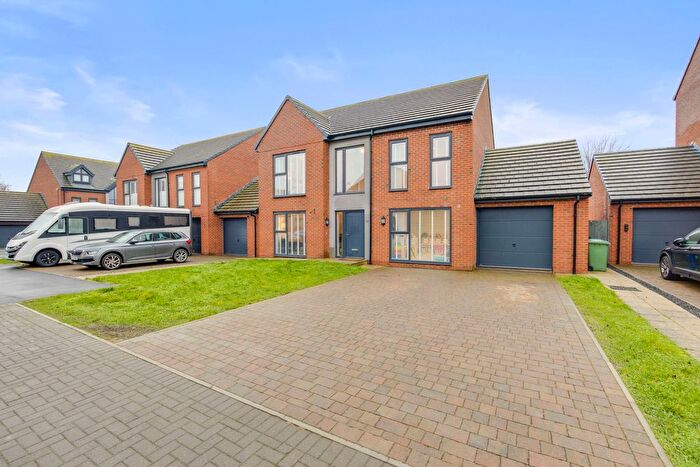 4 Bedroom Detached House For Sale In Meadow View, Blyth, NE24