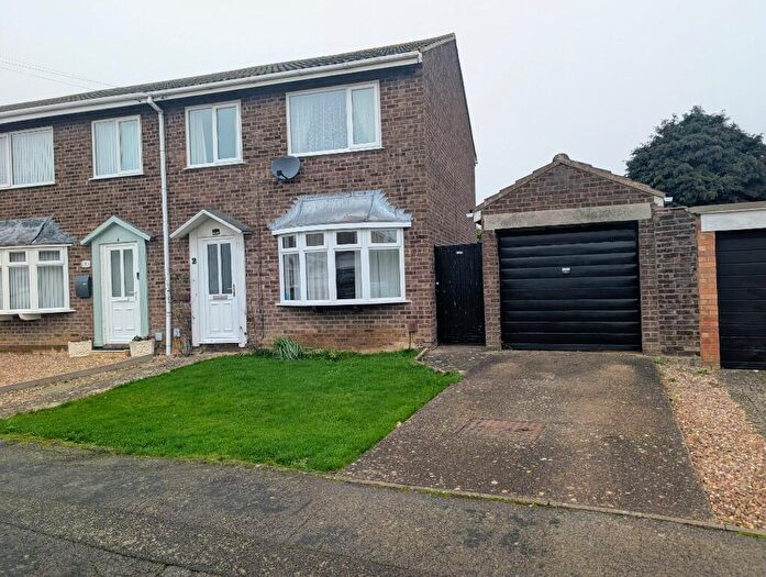 3 Bedroom Semi Detached House For Sale In Maurice Road, Market Harborough, Leicestershire, LE16