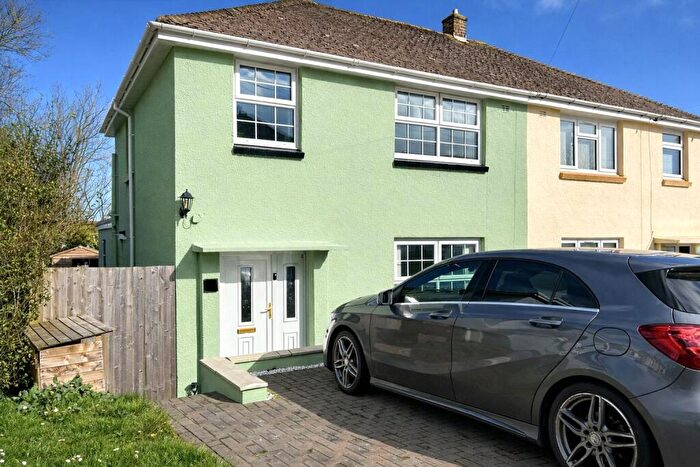 3 Bedroom Semi-Detached House For Sale In Coombs Drive, Milford Haven, Dyfed, SA73