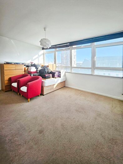 2 Bedroom Apartment For Sale In St. Margarets Place, Brighton, East Sussex, BN1