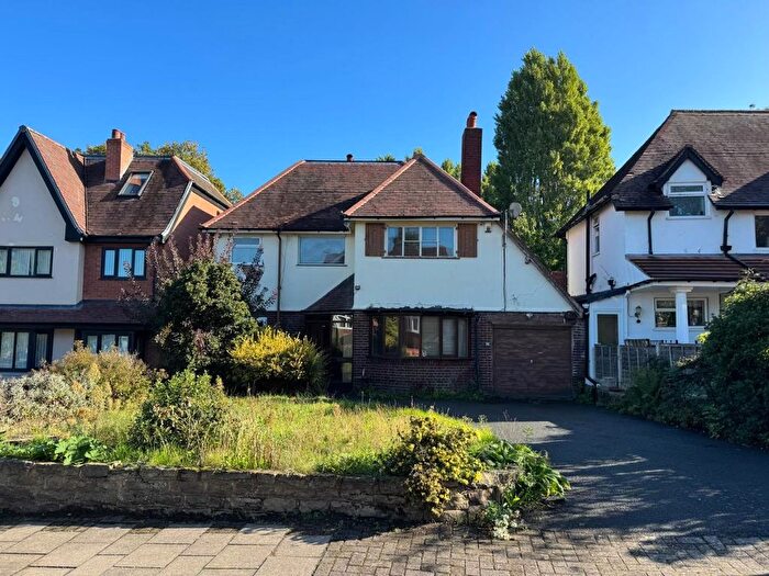 4 Bedroom Detached House For Sale In North Drive, Handsworth, Birmingham, B20