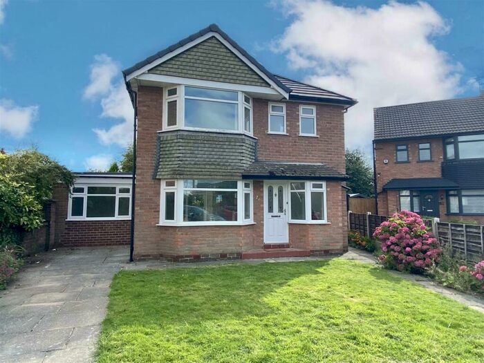 4 Bedroom Detached House To Rent In Alma Road, Sale, M33