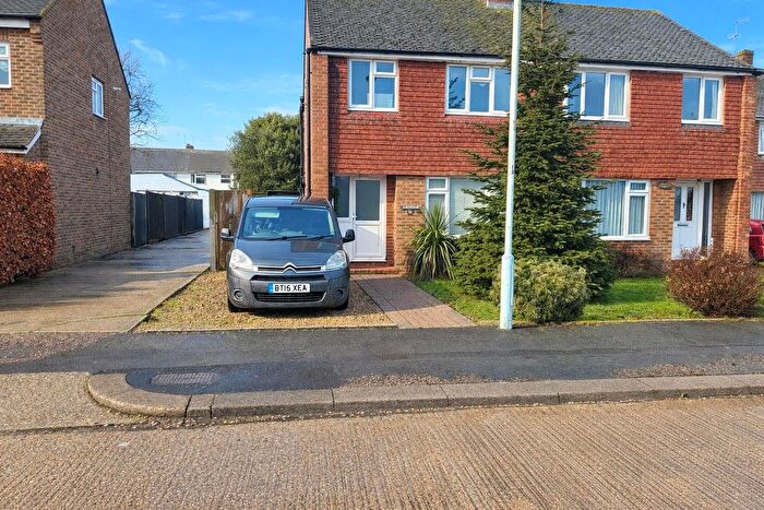 3 Bedroom Detached House To Rent In Roedean Road, Worthing, BN13