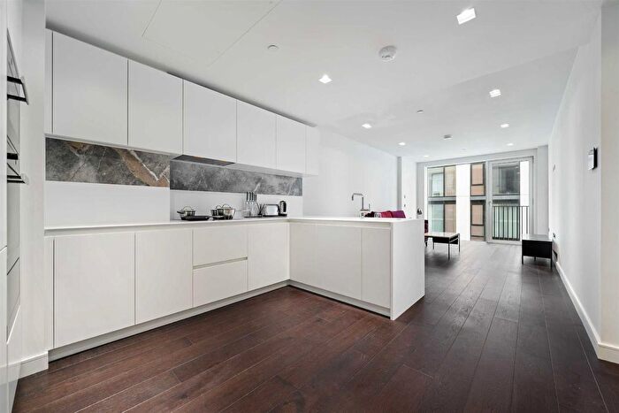 1 Bedroom Flat To Rent In Casson Square, London, SE1