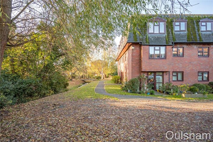 2 Bedroom Apartment For Sale In The Strand, Bromsgrove, Worcestershire, B61