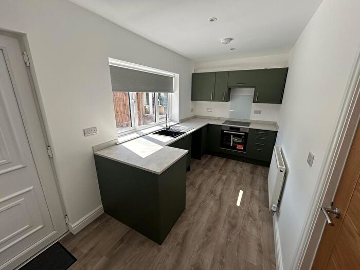 3 Bedroom House To Rent In Runnells Lane, Thornton, L23