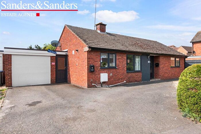 3 Bedroom Detached Bungalow For Sale In Burnell Close, Bidford-on-Avon, Alcester, B50