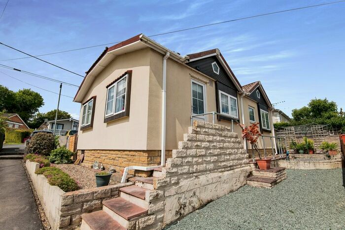 2 Bedroom Property For Sale In The Firs, Bakers Hill, Exeter, Devon, EX2