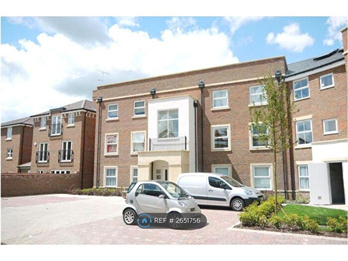 2 Bedroom Flat To Rent In Sentry House, Ickenham, Uxbridge, UB10