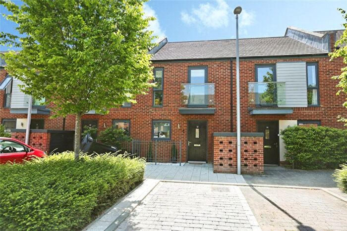 2 Bedroom Terraced House For Sale In Upton Close, Southampton, Hampshire, SO19