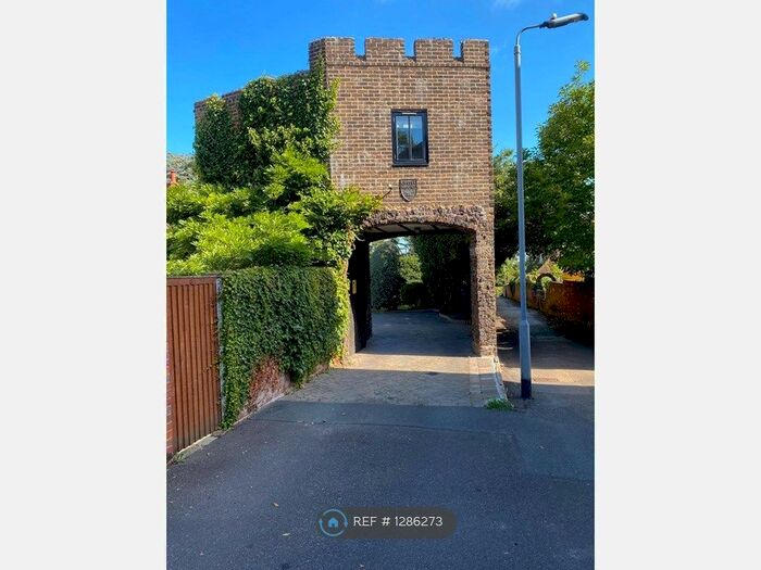 1 Bedroom Flat To Rent In Annexe, Maidenhead SL6