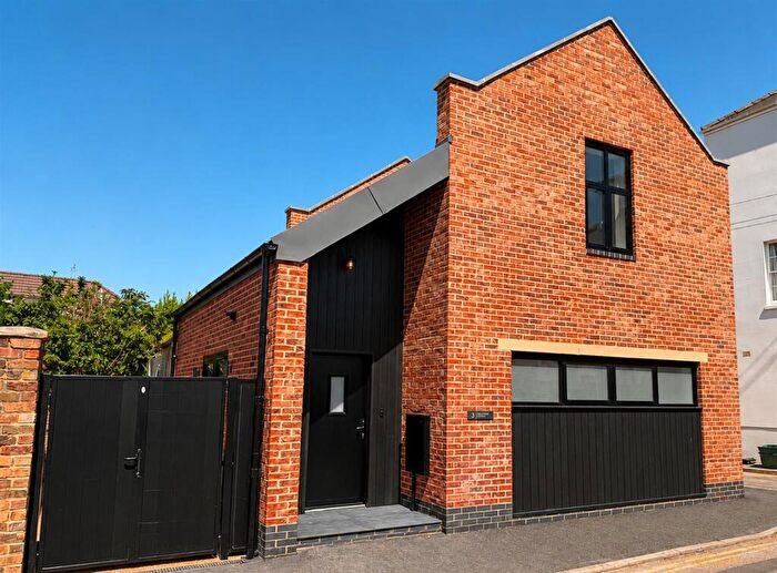 2 Bedroom House To Rent In Daffodil Street, Cheltenham, GL50
