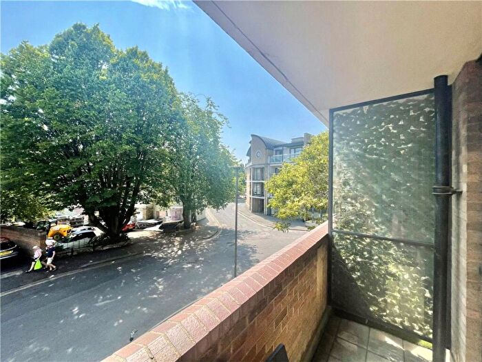 1 Bedroom Apartment For Sale In Staincross House, Albion Place, Oxford, OX1