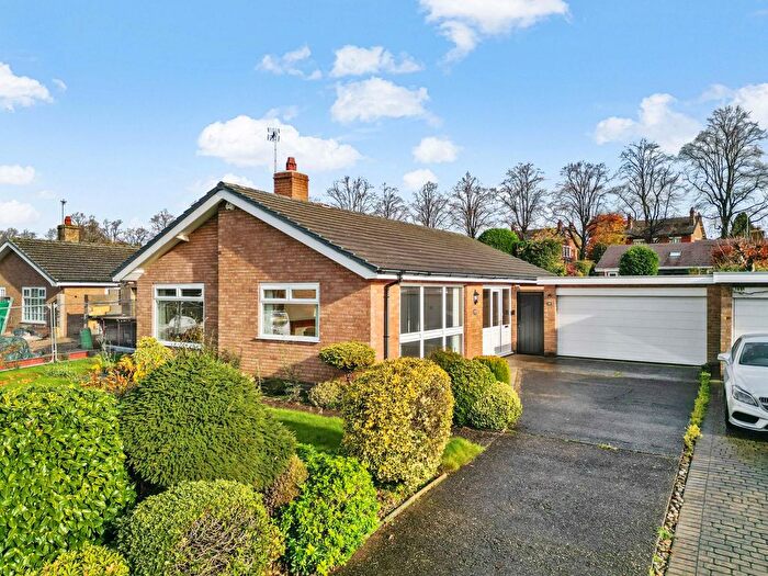 2 Bedroom Detached Bungalow For Sale In Brookwood Close, Walton, WA4