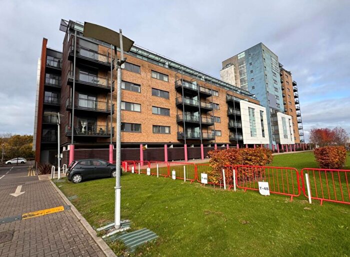 2 Bedroom Flat For Sale In Kilcredaun House, Ferry Court, Cardiff, CF11