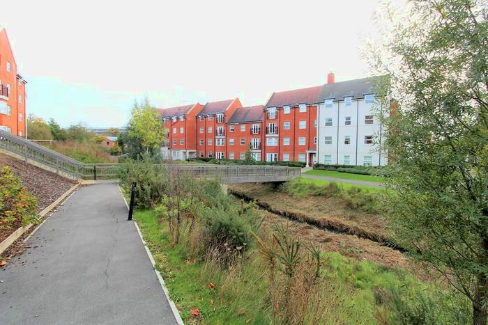 2 Bedroom Flat To Rent In Wilmott House, Ashville Way, Wokingham, RG41