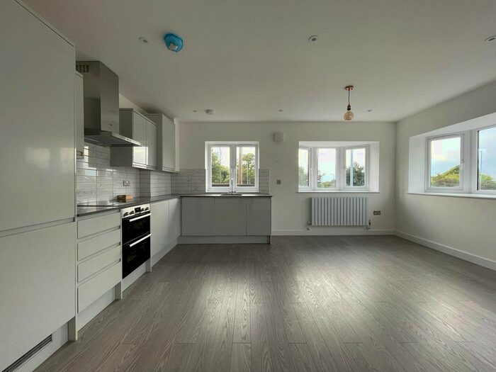 2 Bedroom Flat To Rent In Widford Road, Chelmsford, CM2