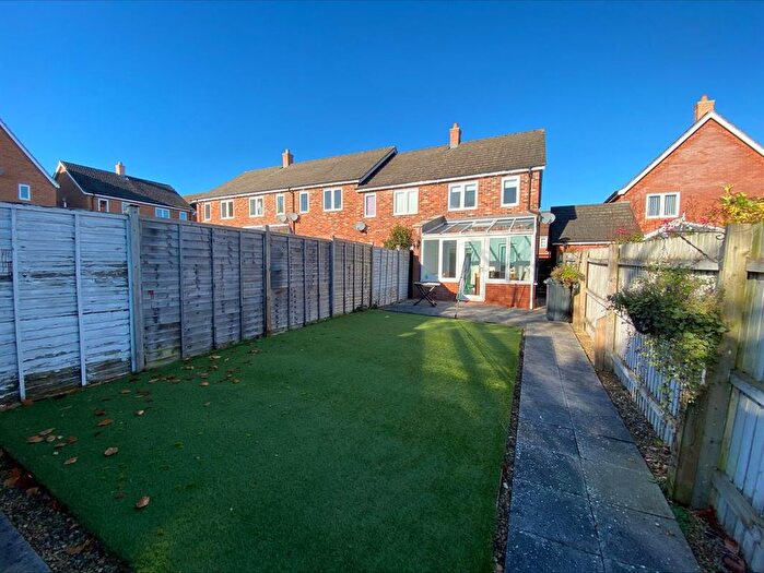 2 Bedroom End Of Terrace House For Sale In Bracken Way, Malvern, WR14