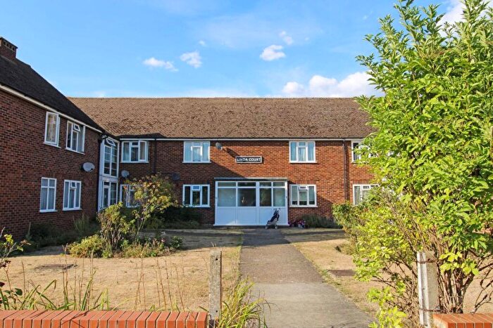 2 Bedroom Flat To Rent In Clayton Road, Chessington, KT9