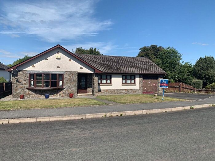3 Bedroom Detached Bungalow For Sale In Parc Cawdor, Ffairfach, Llandeilo, Carmarthenshire., SA19