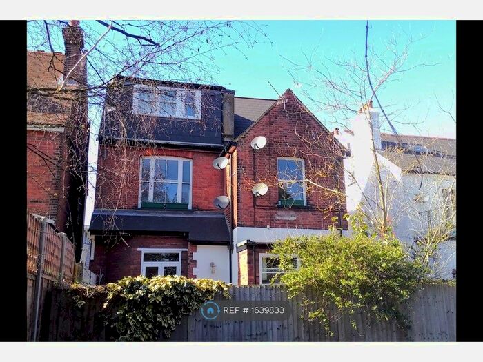 1 Bedroom Flat To Rent In Lemsford Road, St. Albans, AL1