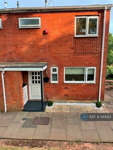 3 Bedroom End Of Terrace House To Rent In Dowlers Hill Crescent, Redditch, B98