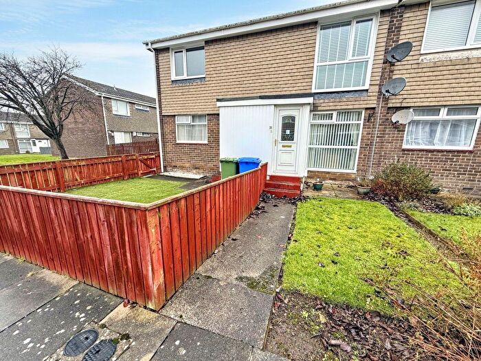 2 Bedroom Flat For Sale In Weetwood Road, Cramlington, NE23