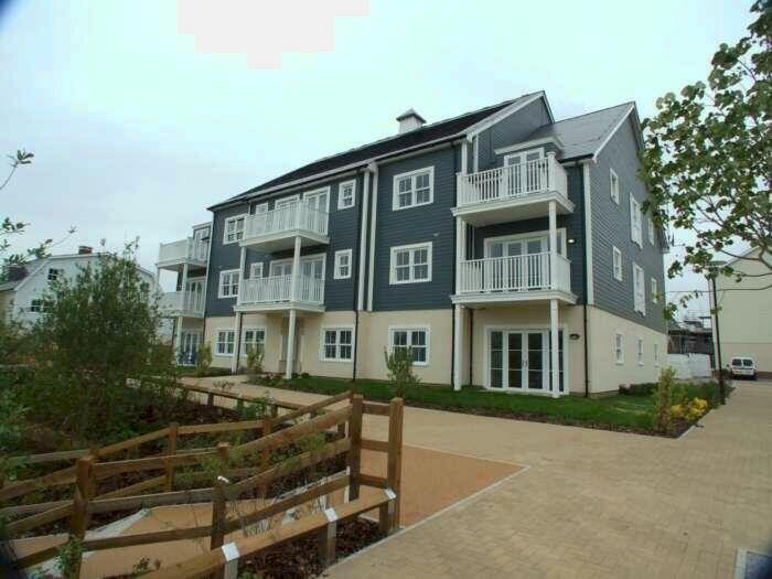 1 Bedroom Apartment To Rent In Westmount Close, The Hamptons, KT4