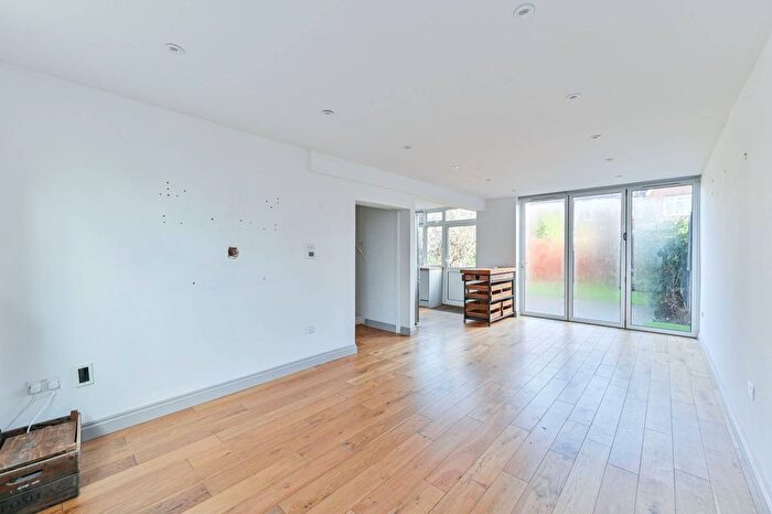 3 Bedroom Property For Sale In Phipps Bridge Road, Colliers Wood, London, SW19