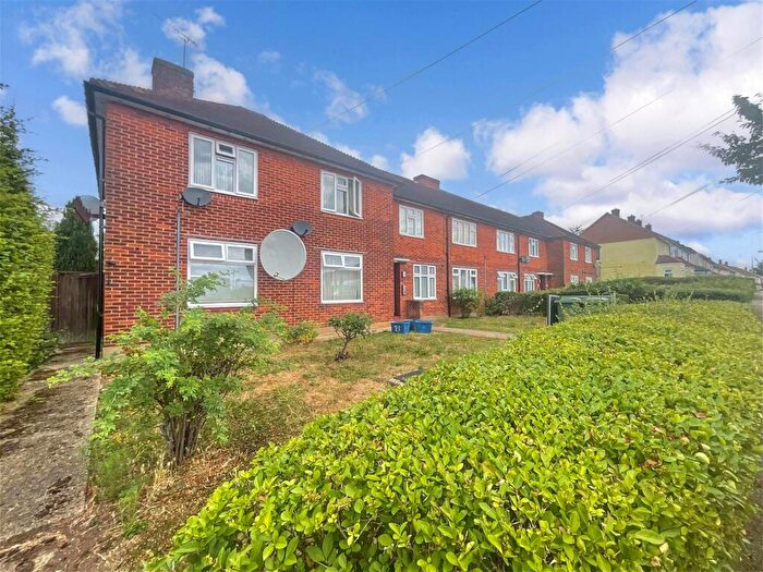 1 Bedroom Flat For Sale In Verderers Road, Chigwell, Essex, IG7