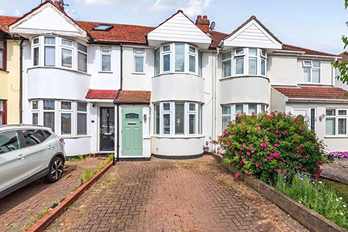 2 Bedroom Terraced House For Sale In Burnt Oak Lane, Sidcup, DA15