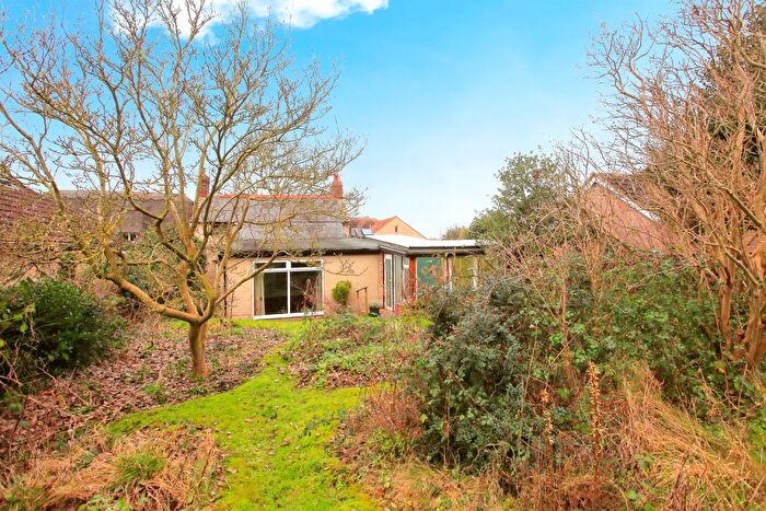 2 Bedroom Detached House For Sale In North Fen Road, Glinton, Peterborough, PE6